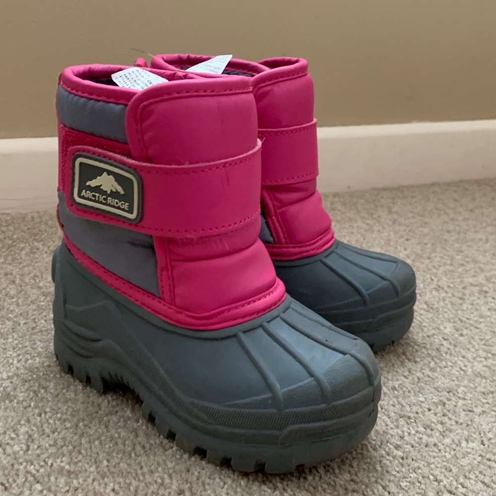 Arctic Ridge kids snow boots